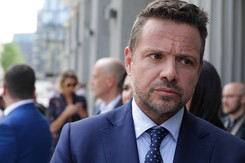 Spór o Marsz Powstania Warszawskiego między Trzaskowskim a Radziwiłłem. Jest DECYZJA sądu