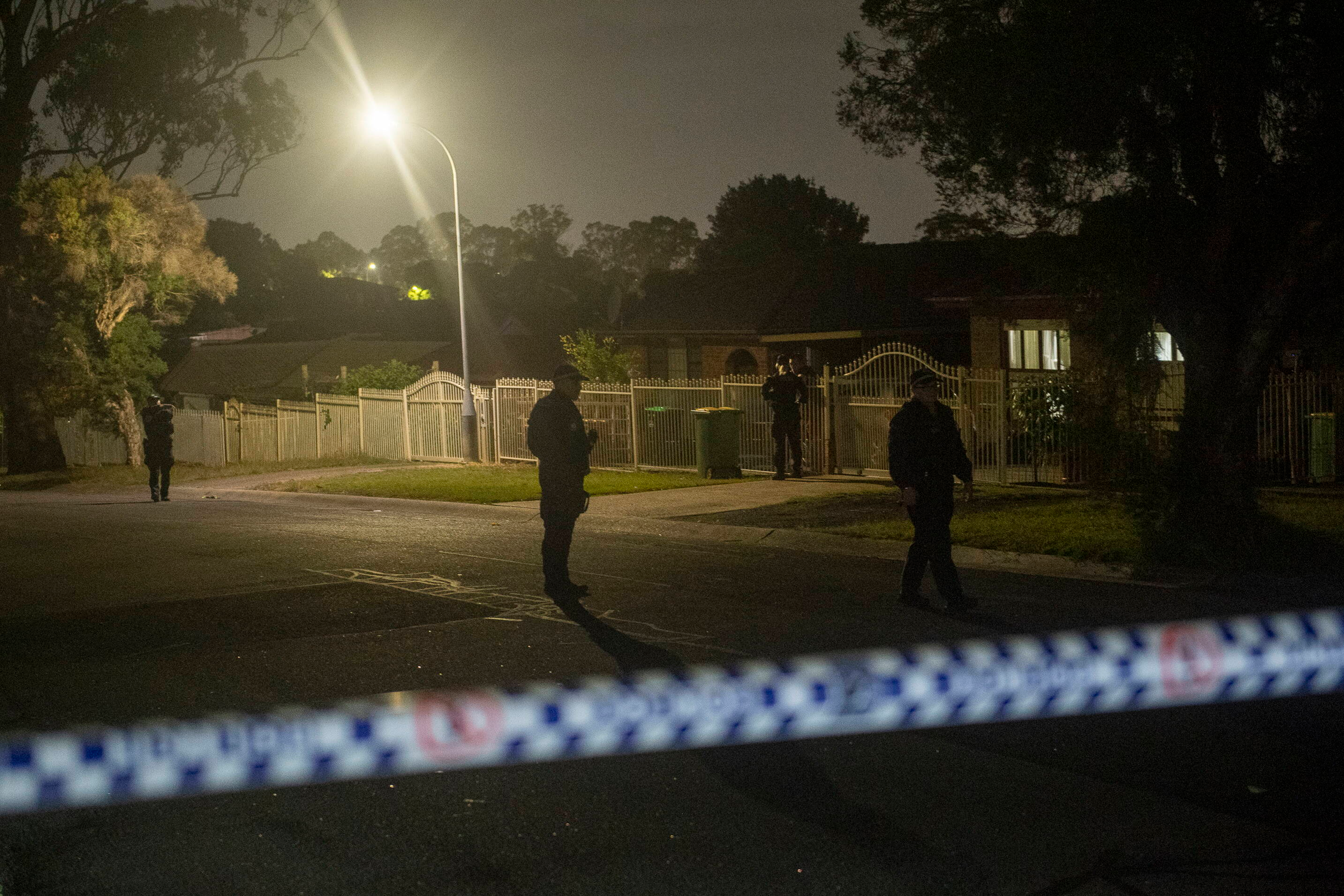 Właściciel sklepu rozbroił terrorystę w Sydney – 12 zabitych