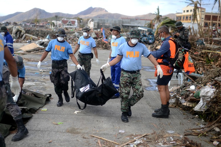 Filipiny po przejściu tajfunu