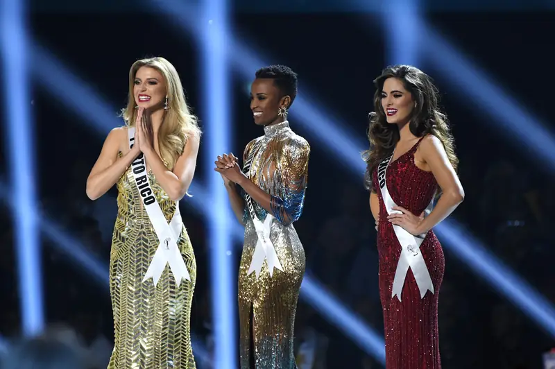 Zozibini Tunzi Miss Universe / Paras Griffin / GettyImages  