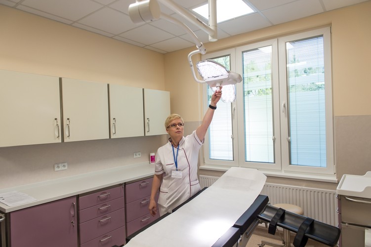 NOWOCZESNE CENTRUM LECZENIA RAKA PIERSI WE WROCŁAWIU