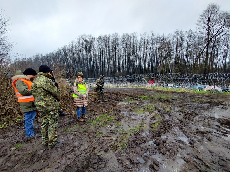 Opuszczone koczowisko uchodźców w Usnarzu Górnym, 16.12.2021.