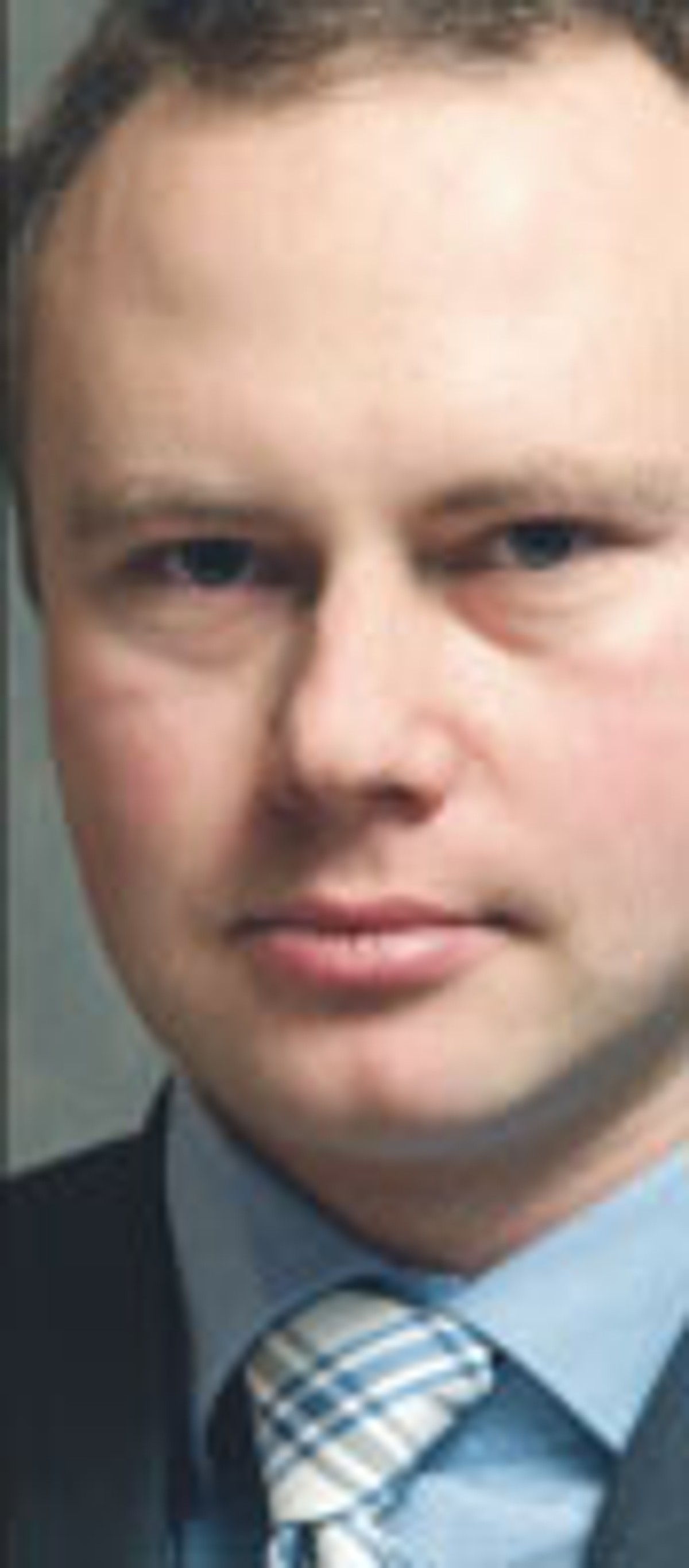 Adam Wiśniewski, specjalista ds. inwestycji Axa Życie