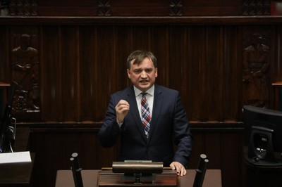 Na przekór PiS. UE wprowadzi konwencję stambulską do swojego prawa?