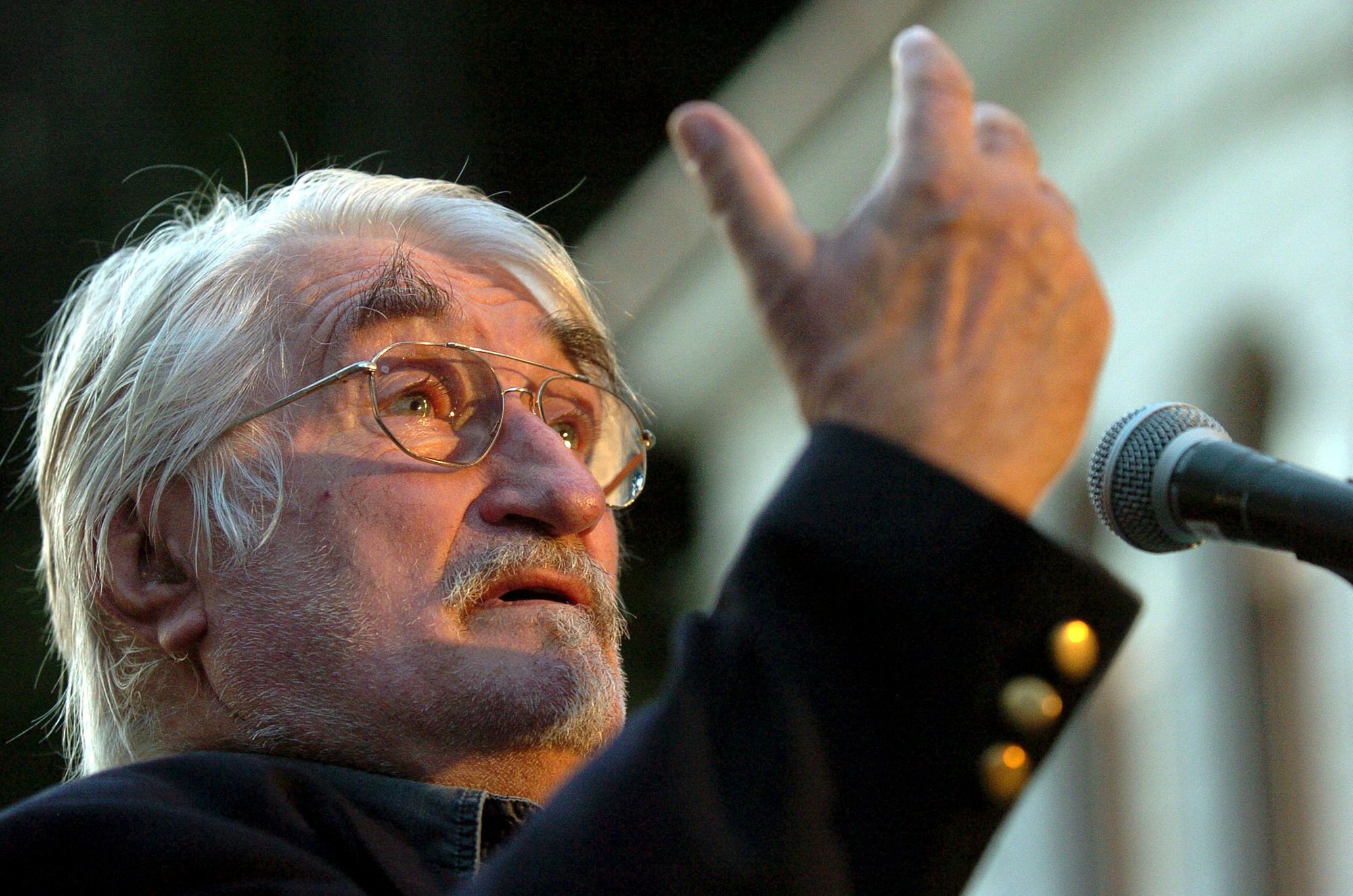 Český herec Pavel Landovský. 