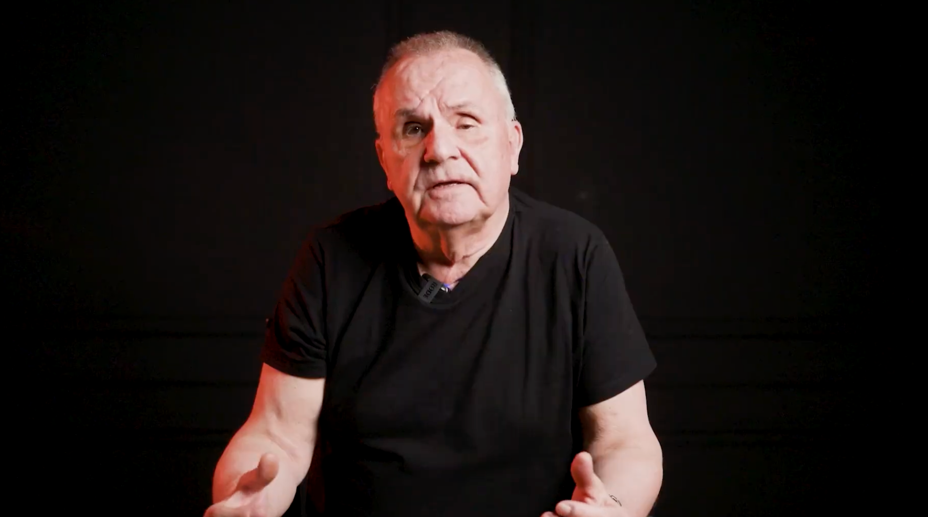 Líder Elánu Jožo Ráž.