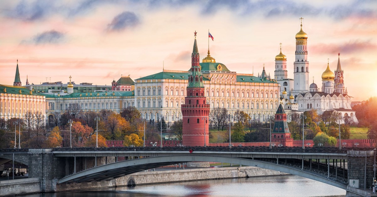 Moskwa ma wielki problem? Były szef CIA: "Mamy szansę zmiażdżyć rosyjską gospodarkę wojenną"