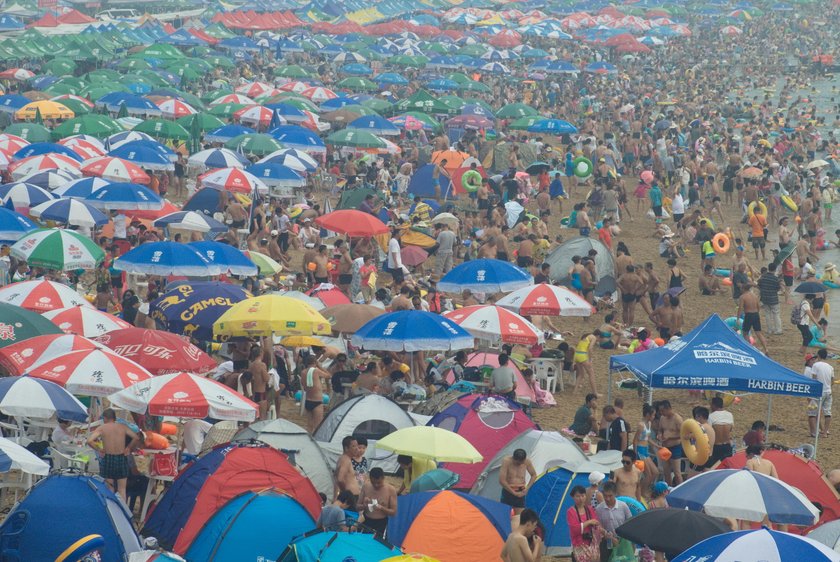 Przeludnione chińskie plaże