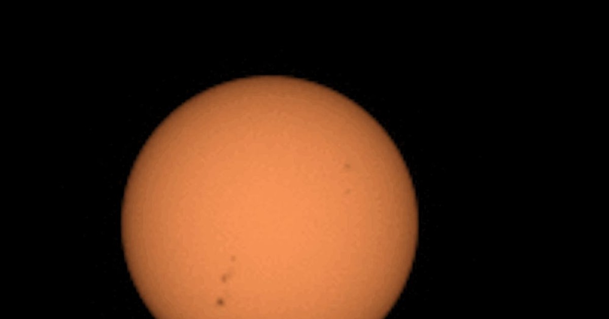 Mars's sad, potato-shaped moon eclipsing the sun shown in NASA video ...