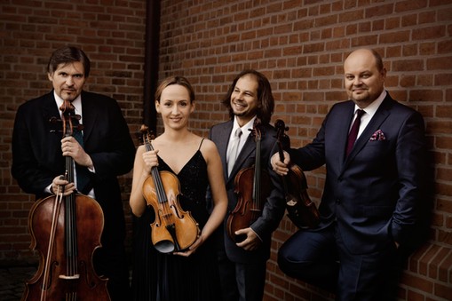 Szymanowski Quartet: Marcin Sieniawski, Agata Szymczewska, Volodia Mykytka i Grzegorz Kotow.