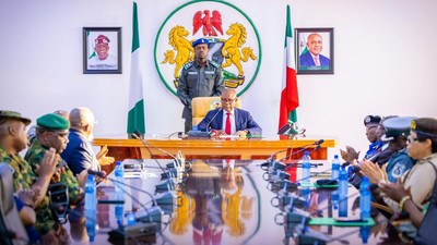 Governor of Enugu State,  Peter Mbah. [Twitter:@PNMbah]