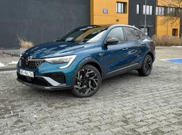 Renault Arkana E-Tech. Francuski, hybrydowy crossover z jedną denerwującą cechą