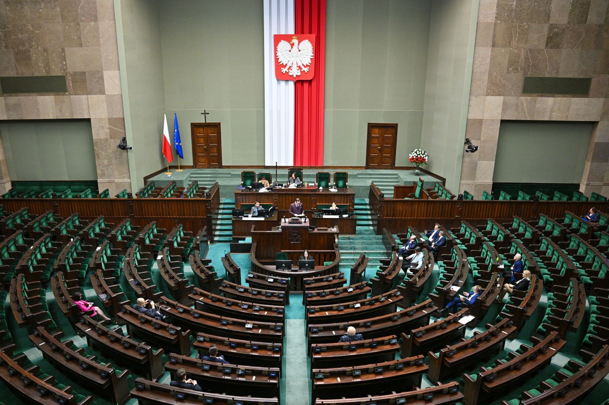 Nadchodzi nowy bat na posłów. Skończą się bezkarne nieobecności