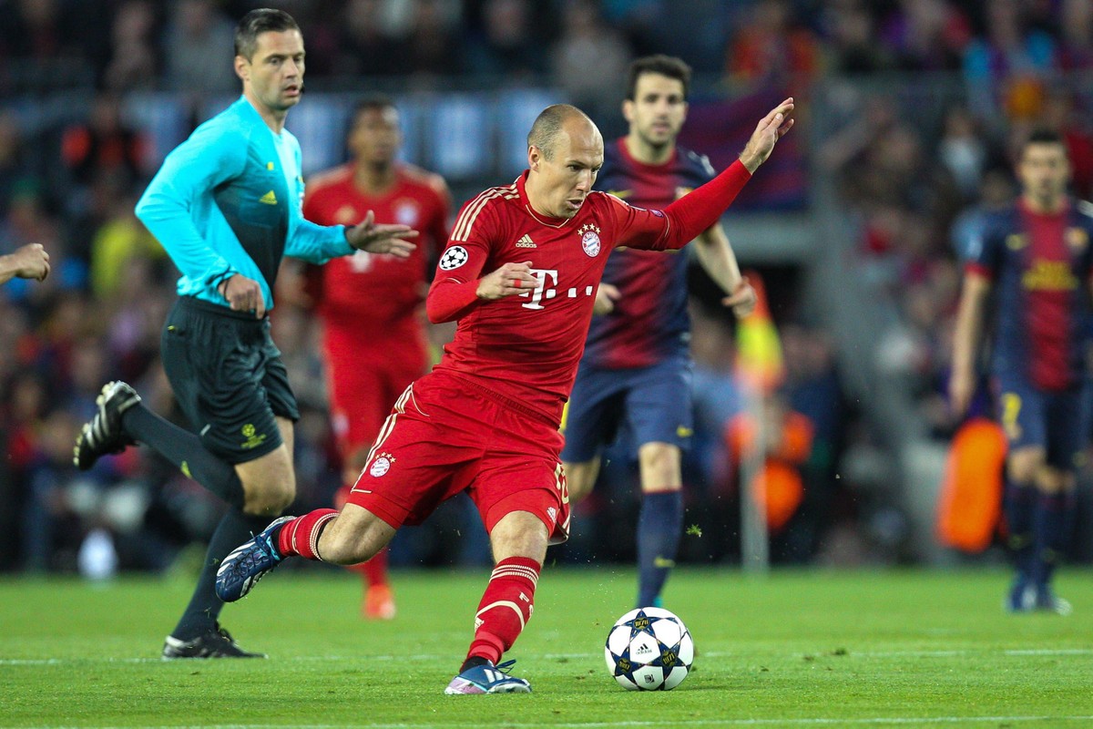 Barcelona znów na deskach. Bayern zagra z Borussią w finale. WIDEO