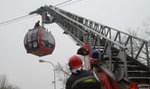 Chwile grozy we Wrocławiu. Utknęli kilka metrów nad ziemią