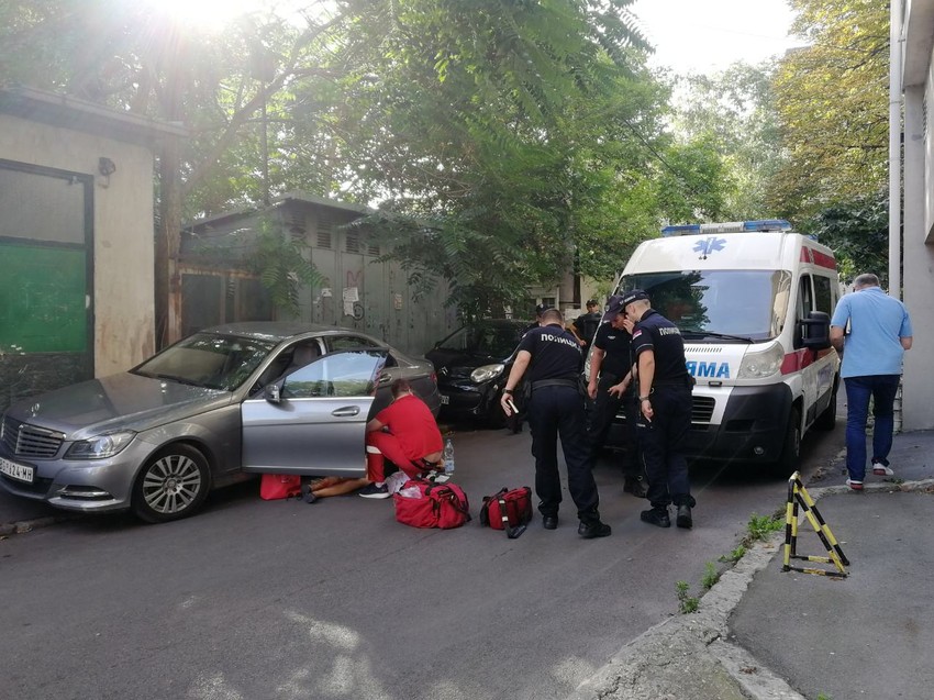 Ukazivanje pomoći ranjenoj ženi