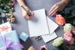 Jak napisać zaproszenie? Instrukcja krok po kroku