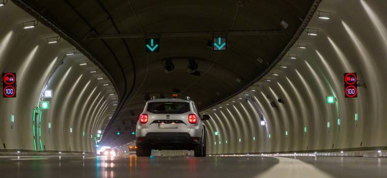 Kierowcy szaleją w tunelu na zakopiance. Padł tegoroczny niechlubny rekord