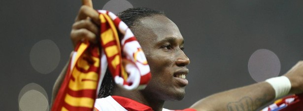 10. Piłkarz Wybrzeża Kości Słoniowej Didier Drogba, gra w klubie Galatasaray - w sezonie 2012/13 zarobił 17,8 mln dol.