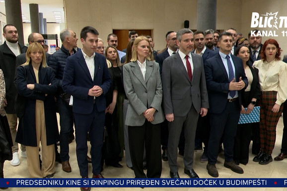SLIČNOSTI JUNSKIH I DECEMBARSKIH IZBORA Analitičari za Blic TV: Kampanja bi mogla biti usmerena ka ovoj grupi glasača (VIDEO)