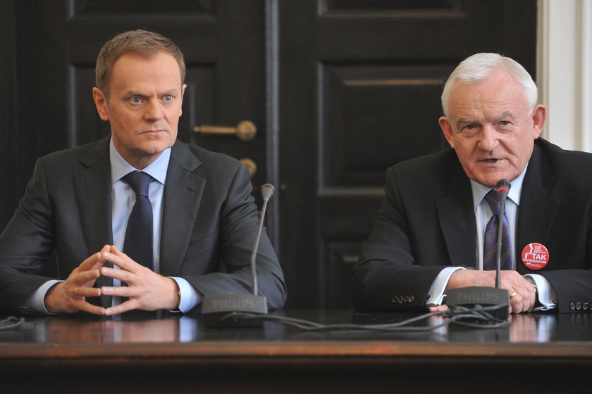 Premier Donald Tusk i Leszek Miller