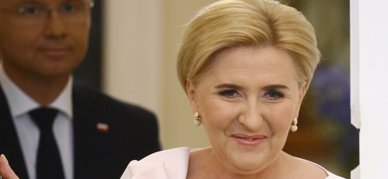 Polacy ocenili Agatę Dudę. Wyraźny podział w sondażu