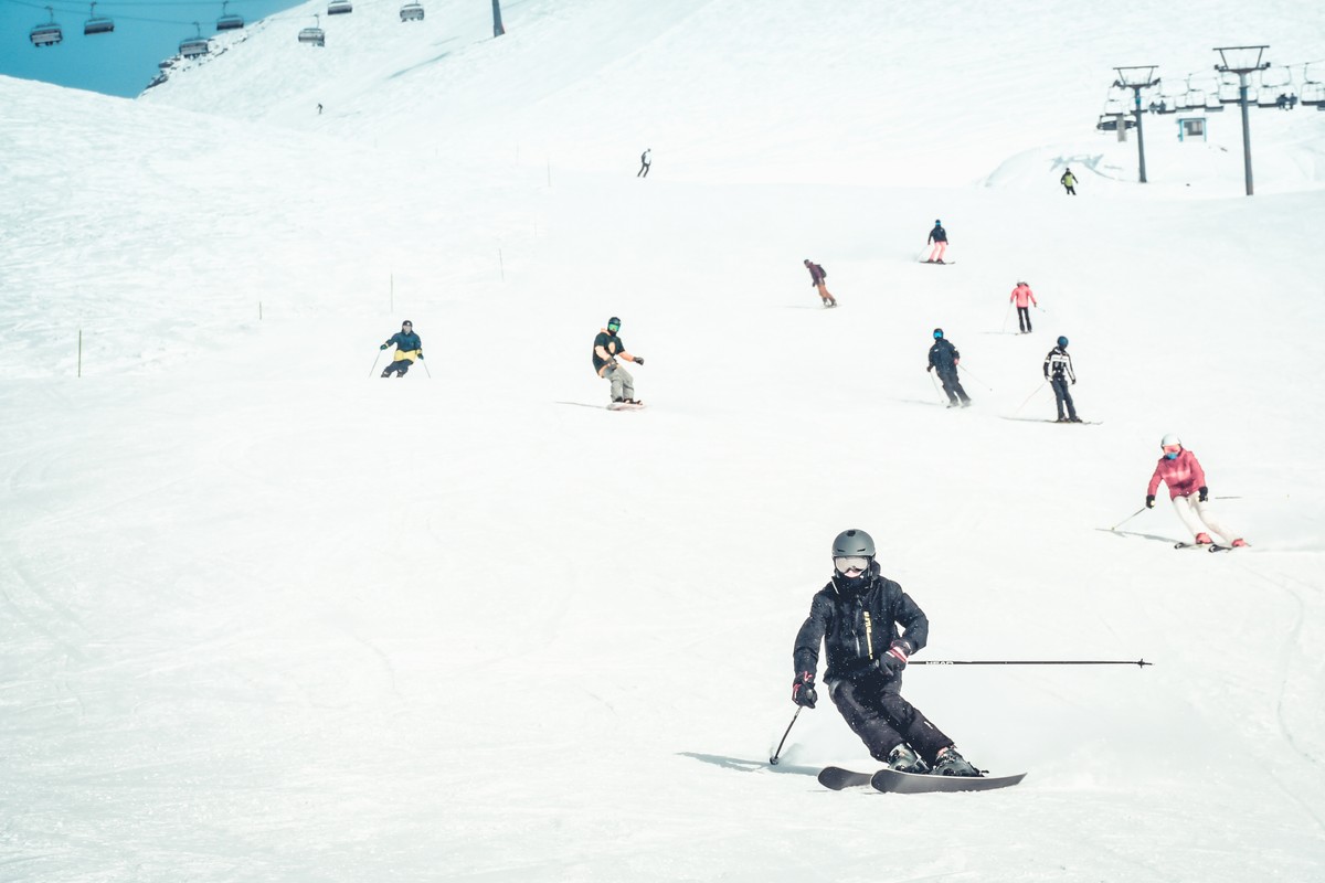 Zmiana terminów ferii zimowych. Rodzice protestują, MEN tłumaczy