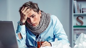 Praca podczas choroby? Nowe przepisy ułatwią kontrolę