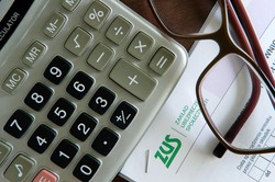 Najniższa emerytura netto i brutto. Oto kwoty w 2025 roku