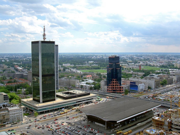 Rosyjska droga w śródmieściu Warszawy. Jak to możliwe?