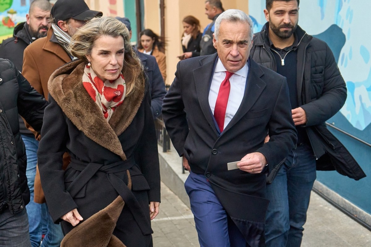 Georgescu, Calin Georgescu