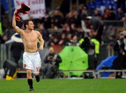 Totti królem Rzymu. Zobacz, jak Roma wygrała derby