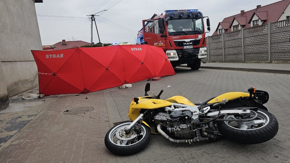 motocyklista-zgin-po-zderzeniu-z-betonowym-ogrodzeniem-informacje