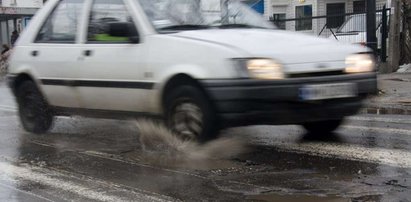 Kto odpowiada za dziurę w drodze?