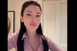 Influenserka PROPAGIRALA SAMOSTALNOST ŽENA i da ne pristaje na muškarce koji je ne tretiraju kao princezu, a sad ceo svet saznao da je VERENIK PREVARIO dok je ona TRUDNA