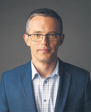 dr hab. Piotr Stankiewicz – dyrektor Łukasiewicz – Instytutu Organizacji i Zarządzania w Przemyśle ORGMASZ, w ramach którego działa Centrum Oceny Technologii. Socjolog, profesor Uniwersytetu Mikołaja Kopernika w Toruniu