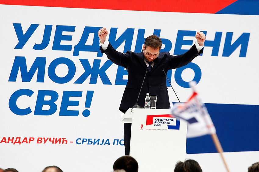 "Blumberg" Vučića naziva "bivšim Miloševićevim saveznikom"