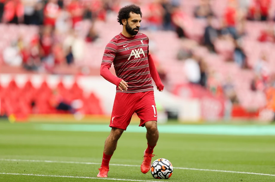 Kontrakt Egipcjanina z Liverpoolem opiewa na 21 milionów euro rocznie. Dzięki umowom reklamowym Salah zarobi dodatkowo prawie 14 milionów euro