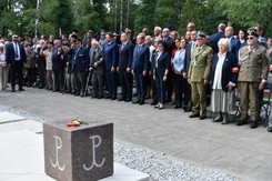 Przed pomnikiem Gloria Victis w godzinę 'W' oddano hołd Powstańcom