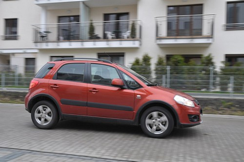 Mini-rakieta na ropę: Suzuki SX4 2.0 DDiS Premium