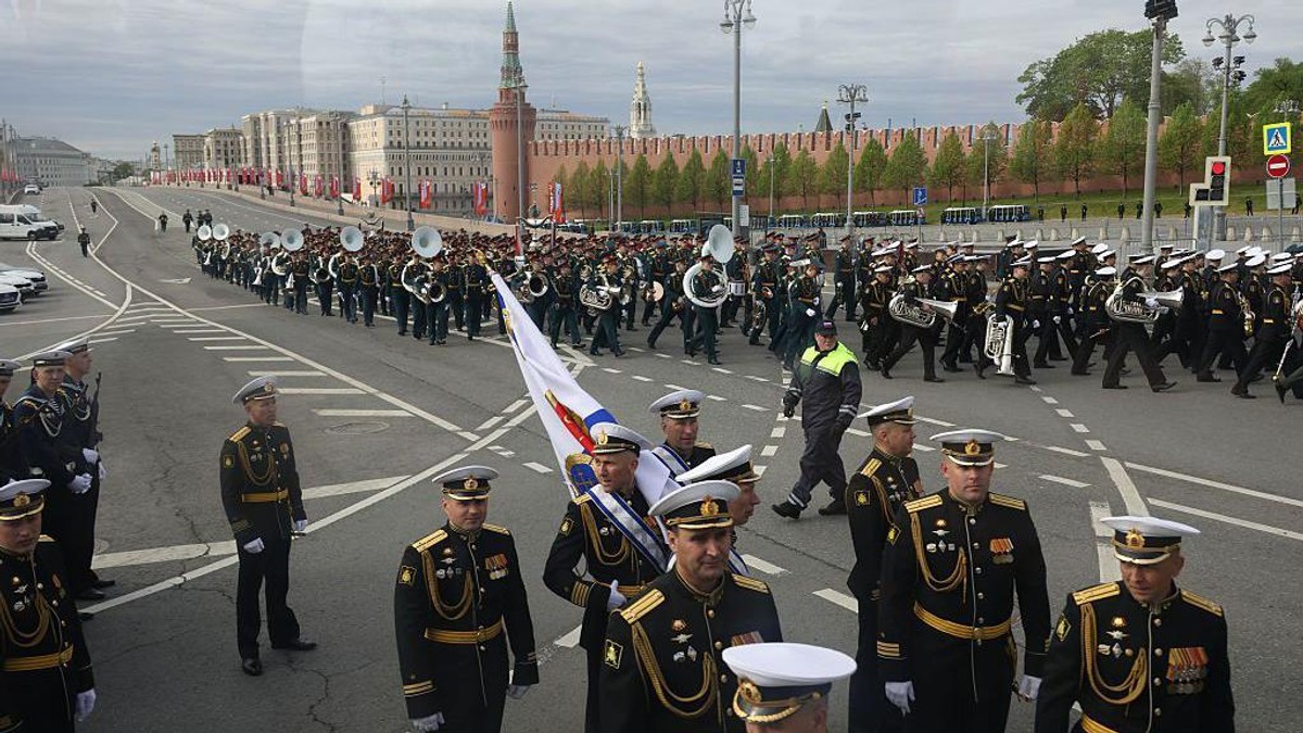 Ruski vojnici okupljeni tokom parade povodom Dana pobede | Foto: Getty Images