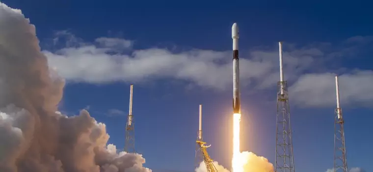 SpaceX wystrzeliło kolejne satelity Starlink. Rakieta Falcon 9 bije następne rekordy