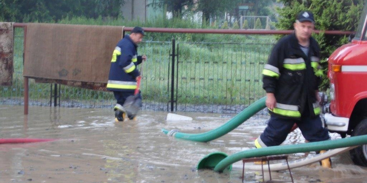 Podtopienia po burzach w Krakowie.