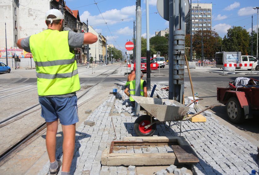 Prace na skrzyżowaniu al. Kościuszki i al. Mickiewicza