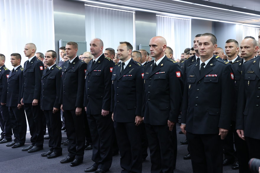 Strażacy PSP wyróżnieni przez Ministra Spraw Wewnętrznych i Administracji oraz Komendanta Głównego PSP za udział w działaniach gaśniczych we Francji