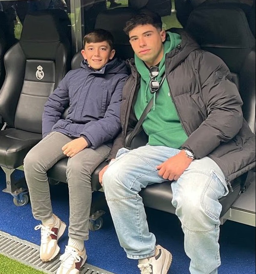 Brat (12) i rođak nastradali u sudaru