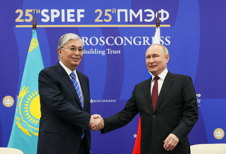 Prezydent Rosji Władimir Putin z prezydentem Kazachstanu Kasymem-Żomartem Tokajewem