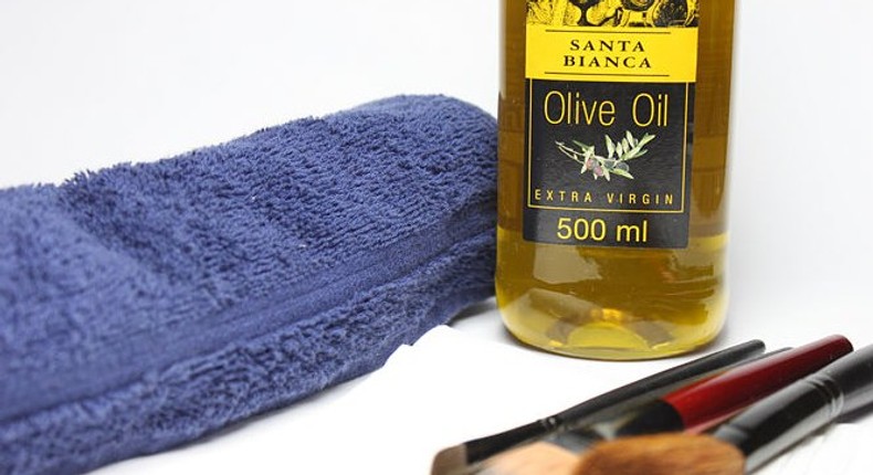 brushes and olive oil