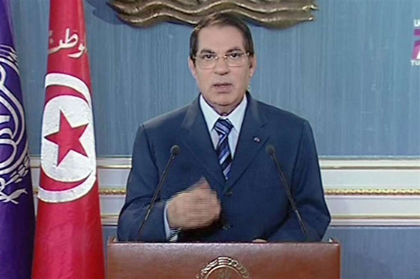 Tysiące ludzi w Tunezji rządają usunięcia prezydenta