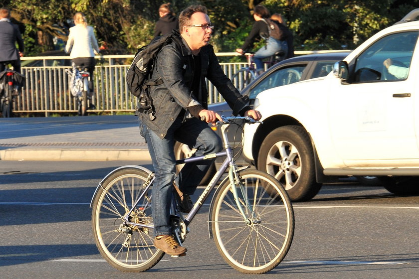 Zbigniew Zamachowski na rowerze